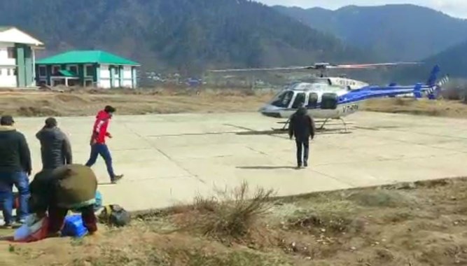 230 Stranded passengers including 84 JKSSB aspirants of Gurez Valley airlifted